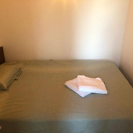 Lovely 1 Bedroom Apartment Close To Old Town Бухарест Экстерьер фото