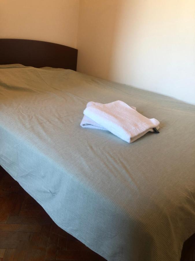 Lovely 1 Bedroom Apartment Close To Old Town Бухарест Экстерьер фото